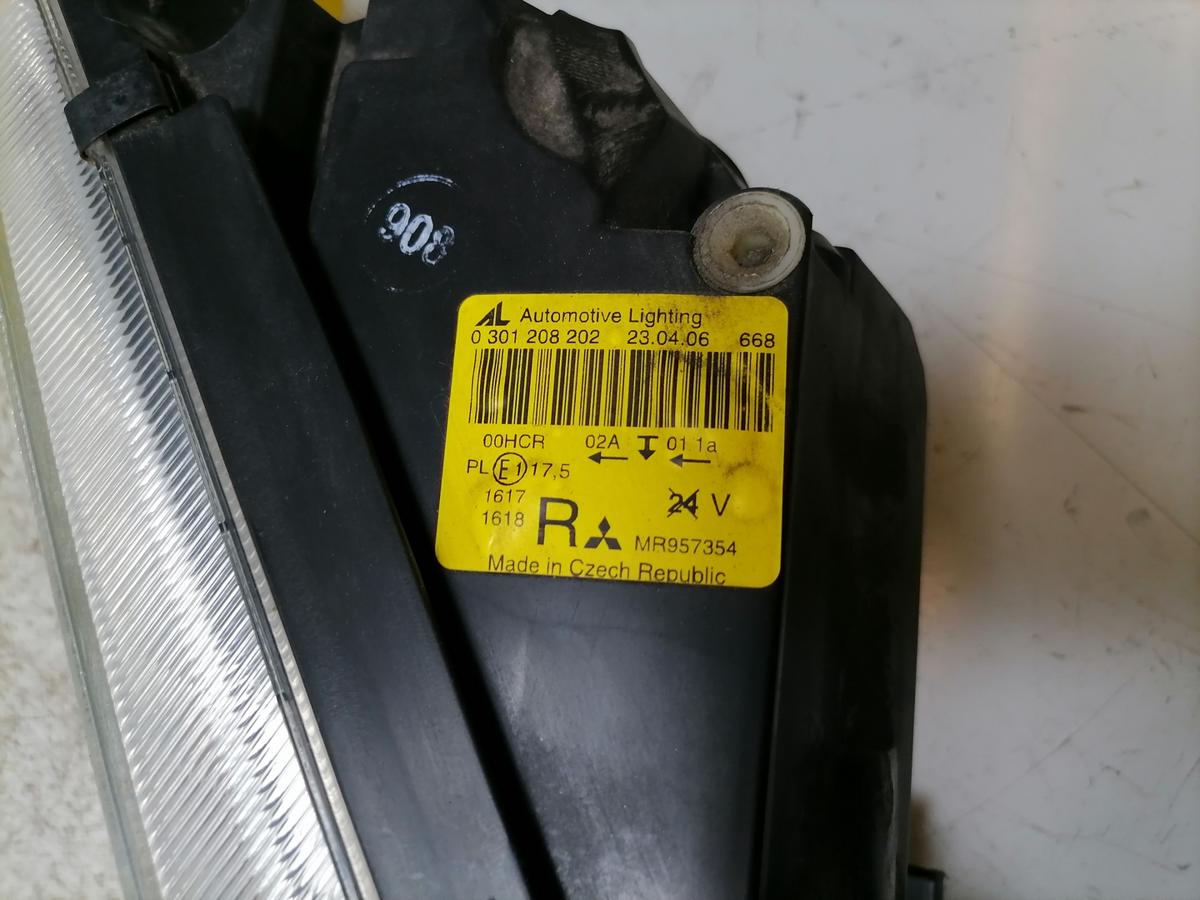 Mitsubishi Colt Z30 original Scheinwerfer vorn rechts Halogen Bj.2006
